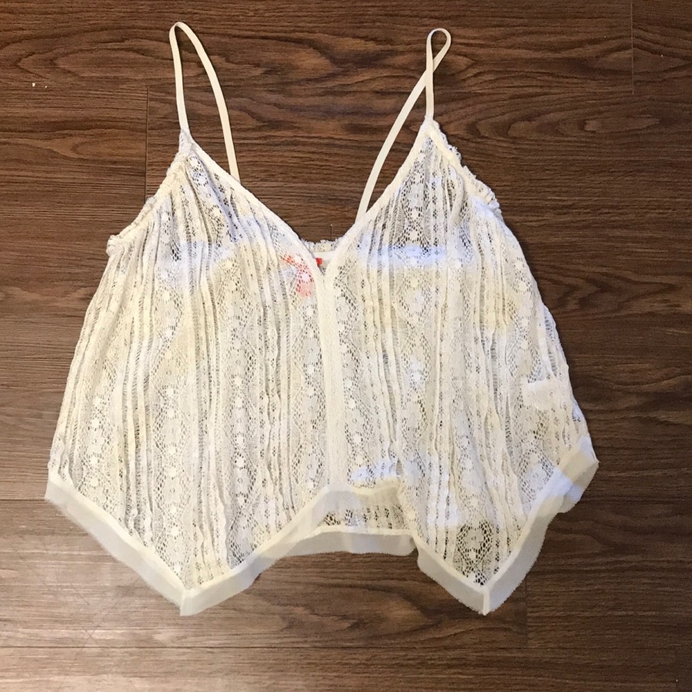 CHELSEA & VIOLET Cream lace tank top - L